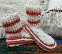 zapatosblancoconrojo.webp