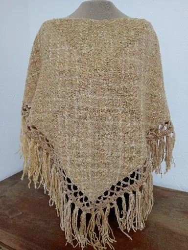 Poncho Raíz de Nogal