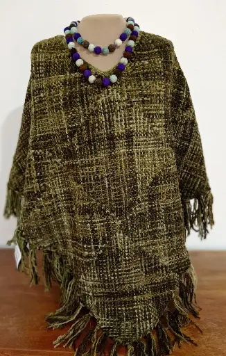 [JPMV019] Poncho Bosque Ancestral – Lana de oveja tejida en telar bastidor