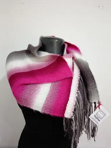[YBN021] Bufanda Aurora Fucsia – Tejida en telar con fibra mezclada